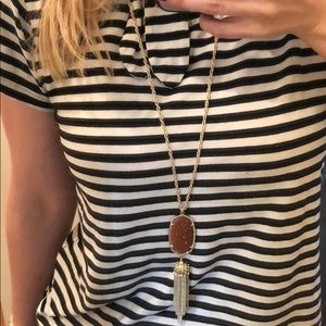 Kendra Scott necklace